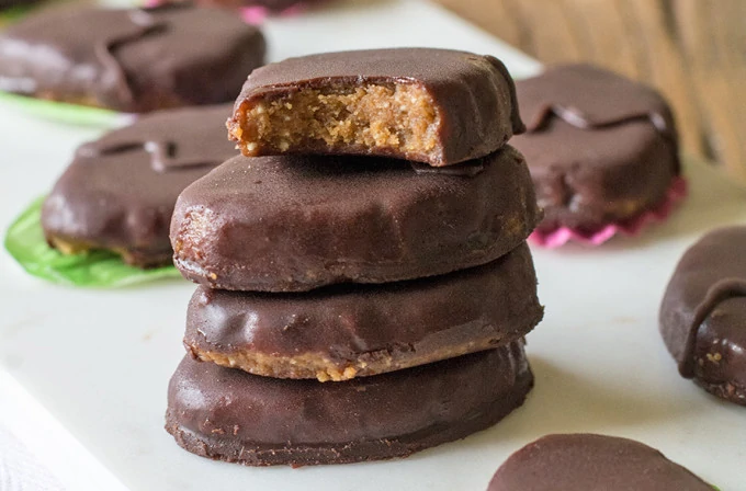 clean-eating-reese's-chocolate-eggs34a