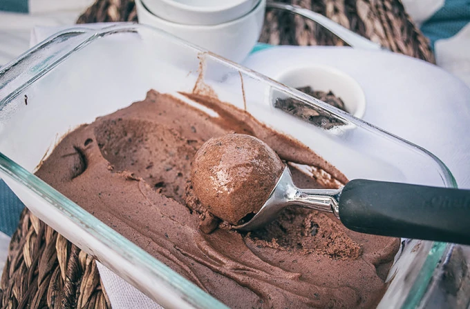 Dark Chocolate Cayenne Ice Cream-1n