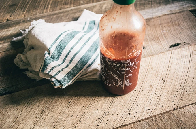 Spicy-Sriracha-Cashew-Sauce-10