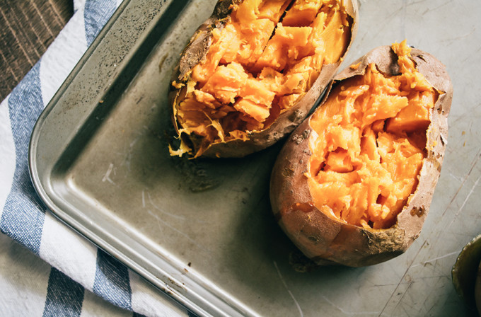 BBQ-Pork-and-Veggie-Stuffed-Sweet-Potato-5