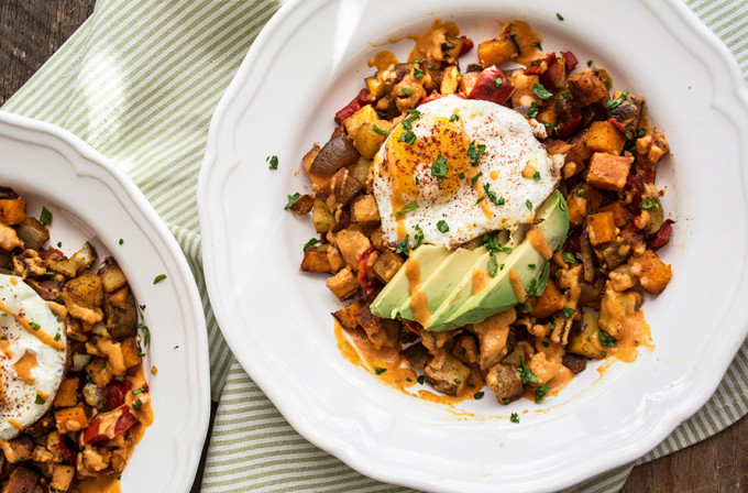 Roasted Veggie Breakfast Bowl with Fried Eggs + Sriracha | Lemons and Basil 