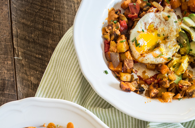 Roasted Veggie Breakfast Bowl with Fried Eggs + Sriracha | Lemons and Basil 