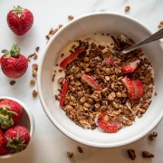 Crunchy-Granola-with-Flax-and-Sunflower-Seeds