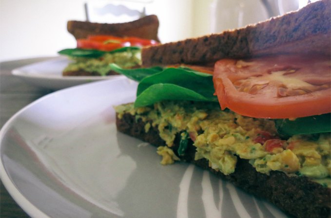 Basil-Pesto-Chickpea-Sandwiches11a