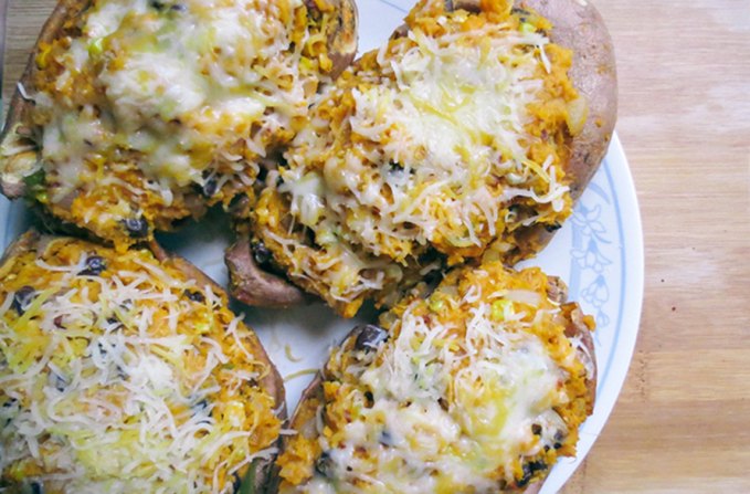 Healthy-Mexican-Stuffed-Sweet-Potato9a