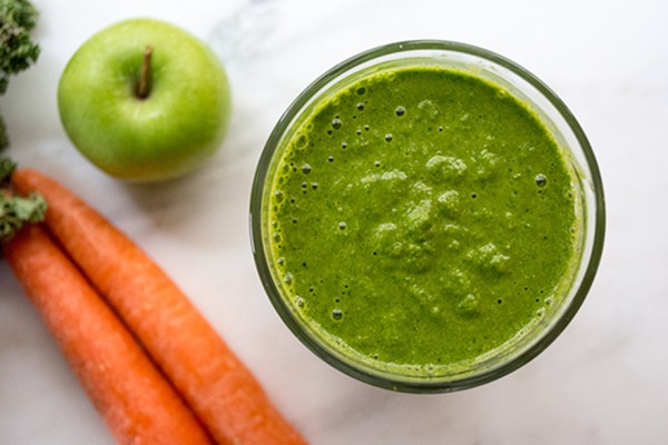 Featured-Detox-Green-Smoothie-Final