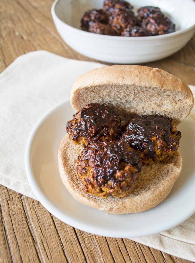 BBQ-lentil-meatballs16