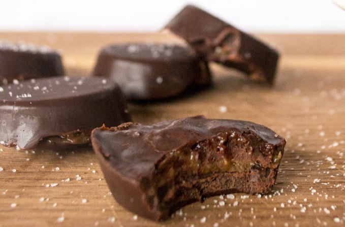 Clean-Eating-Dark-Chocolate-Salted-Caramels13b