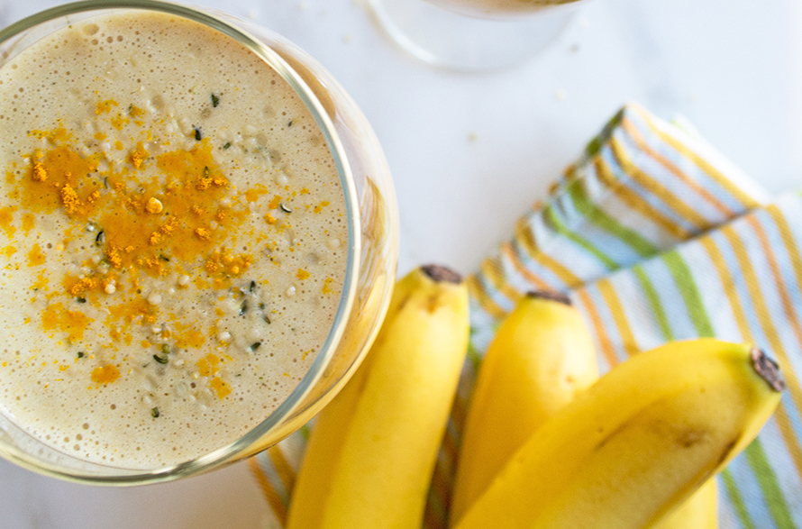 Banana-smoothie-with-turmeric19