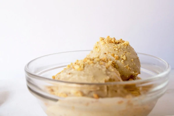 peanut-banana-ice-cream-featured