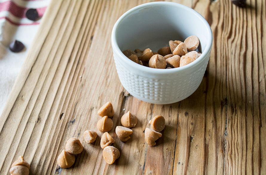 Dark Chocolate Bark with Toasted Quinoa and Nuts Lemons and Basil