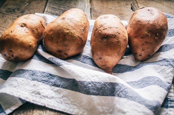 BBQ-Pork-and-Veggie-Stuffed-Sweet-Potato-1 2