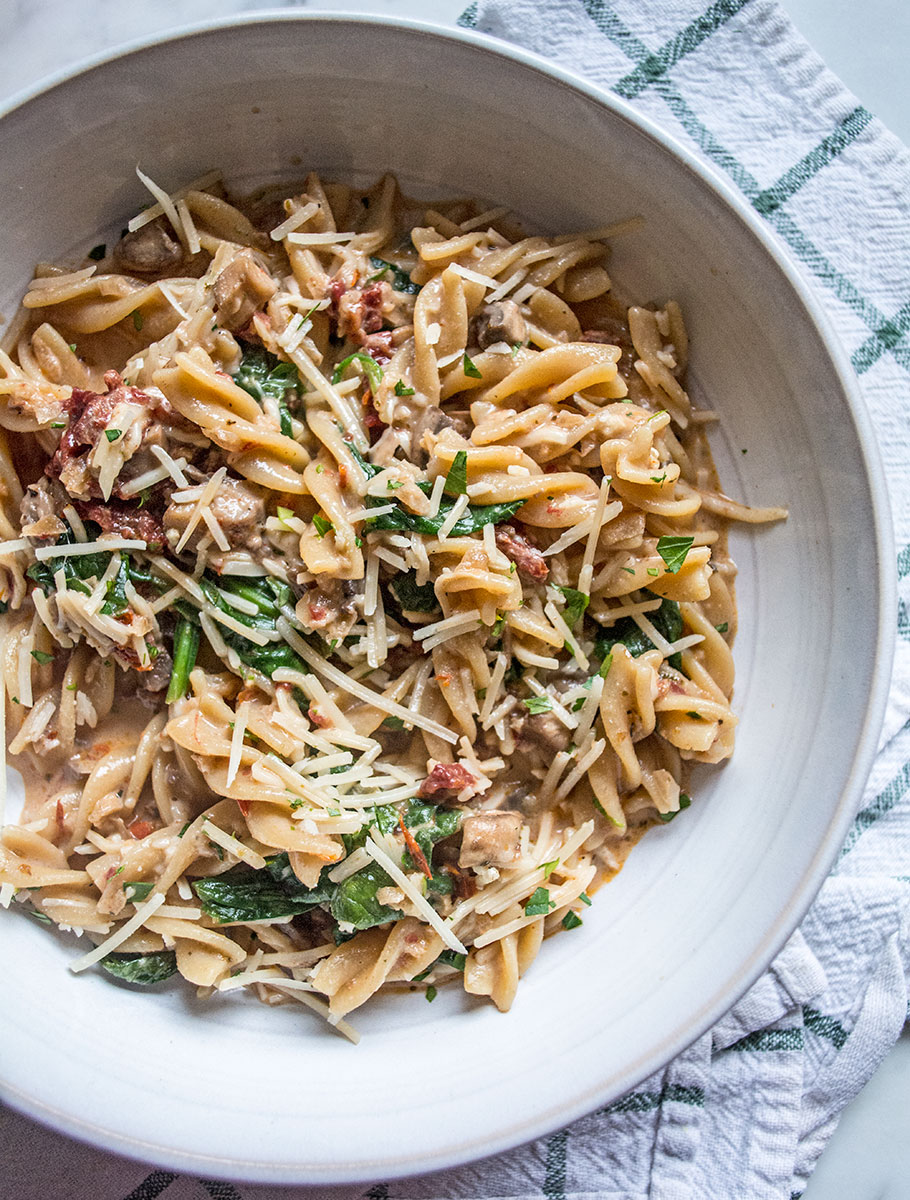 Sun-Dried Tomato and Mushroom Chickpea Pasta | Lemons and Basil