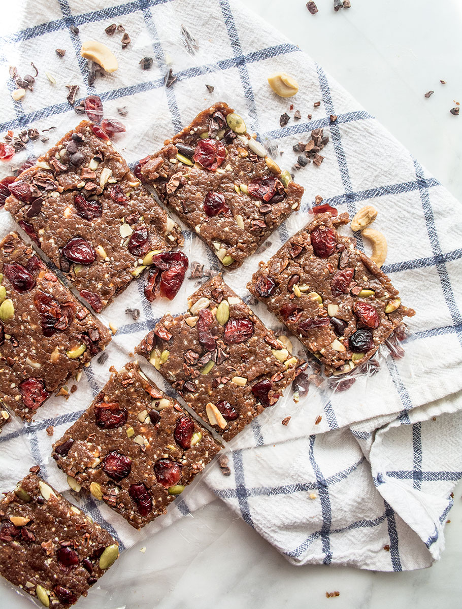 Vegan Cranberry Almond and Cacao Energy Bars | Lemons and Basil