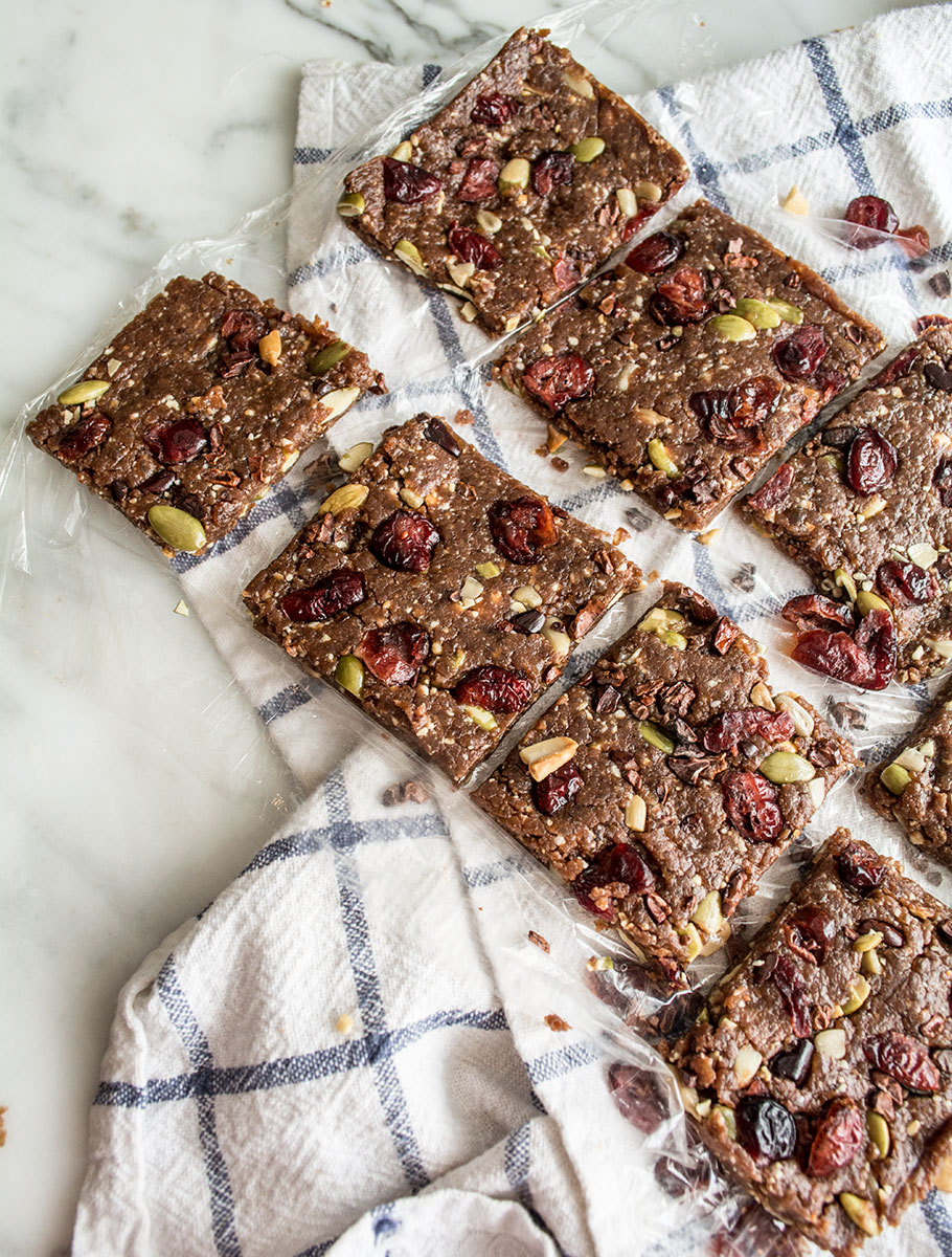 Vegan Cranberry Almond and Cacao Energy Bars | Lemons and Basil