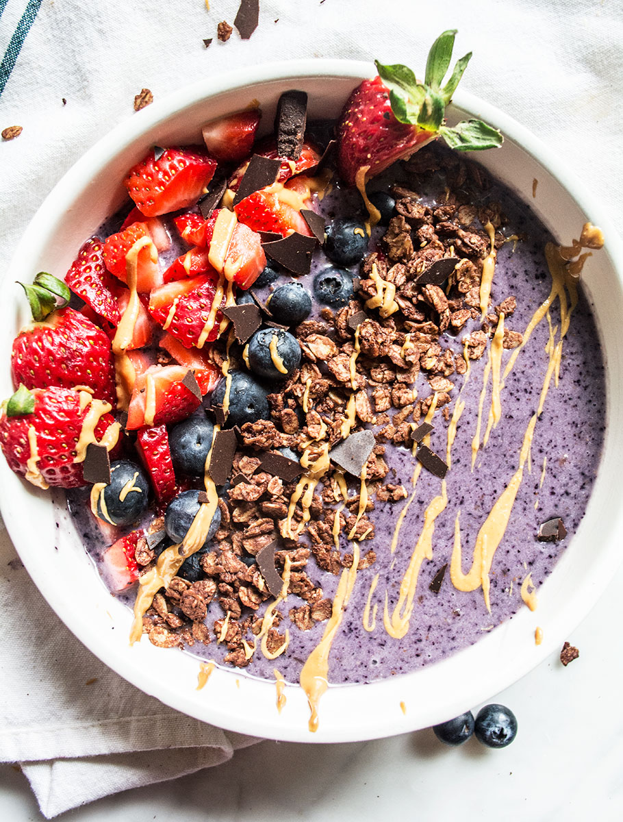 Vegan Blueberry Breakfast Bowl | Lemons and Basil