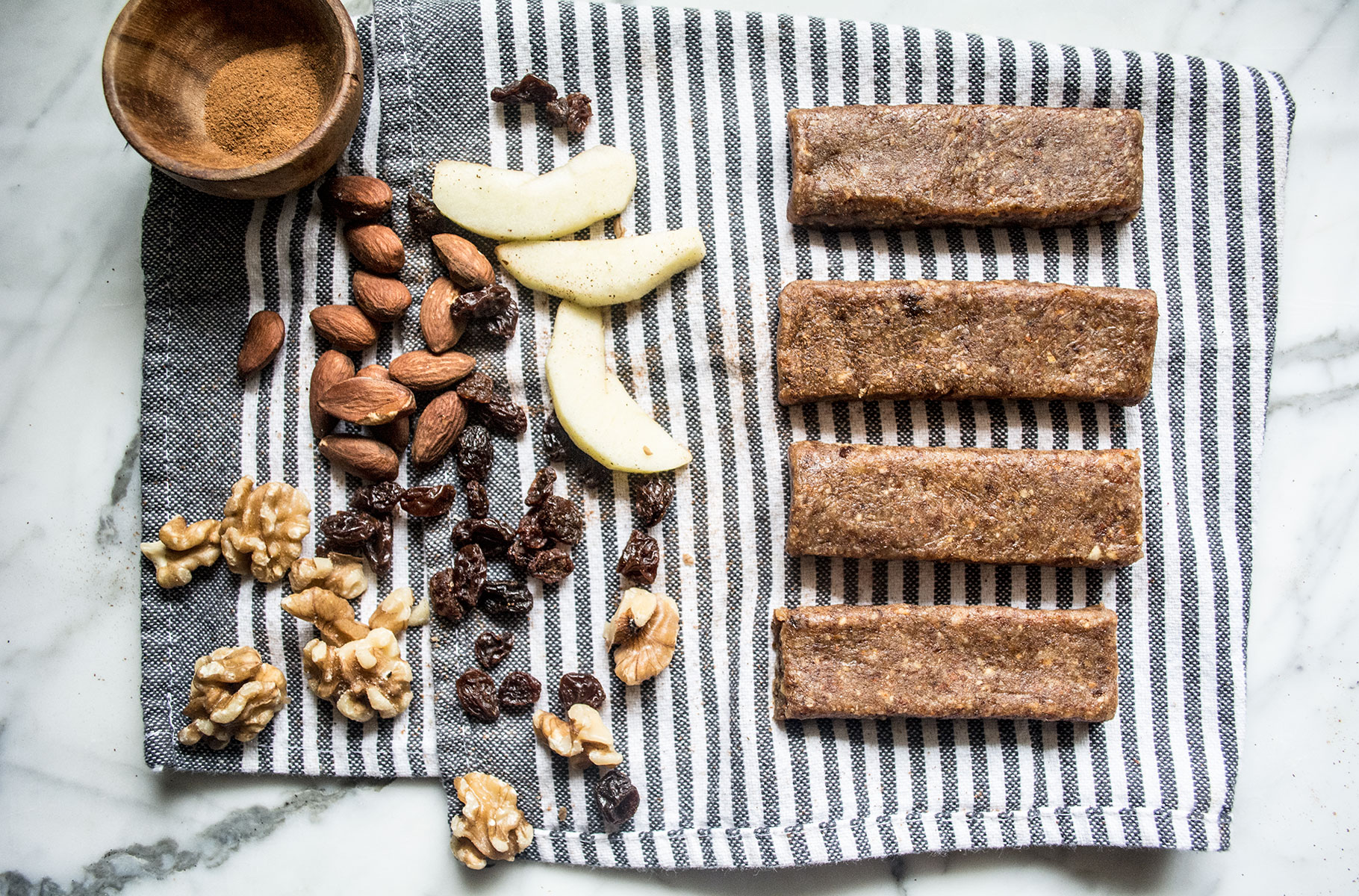 Apple Pie Lara Bars | Lemons and Basil