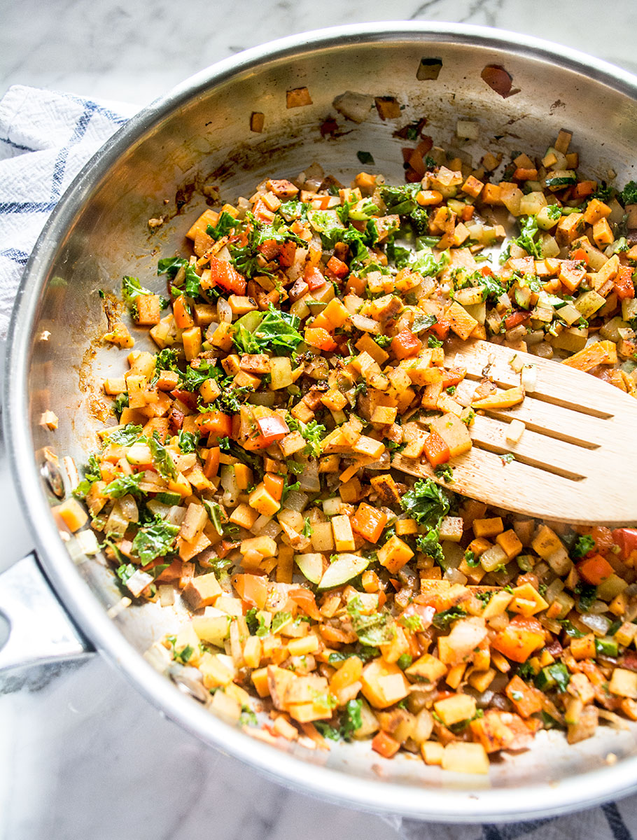 Southwest Veggie Omelet | Lemons and Basil