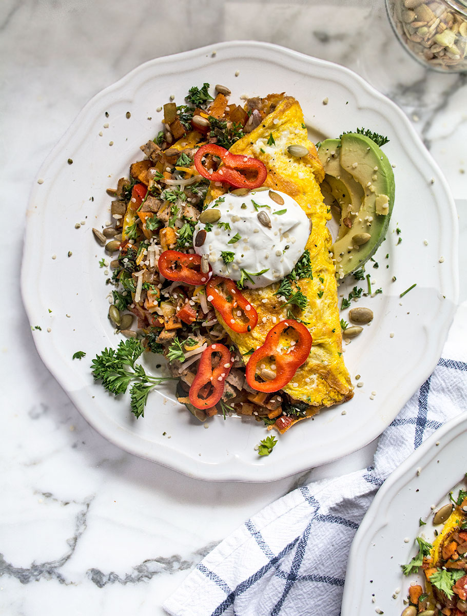 Southwest Veggie Omelet | Lemons and Basil